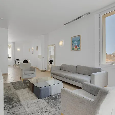 4 Chambres - Proche Palais - Spacieux