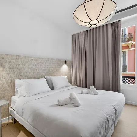 4 - Proche Palais - Spacieux Appartement Cannes