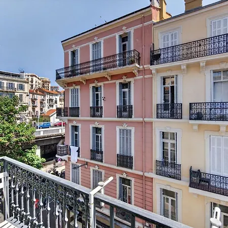 Appartement 4 - Proche Palais - Spacieux *